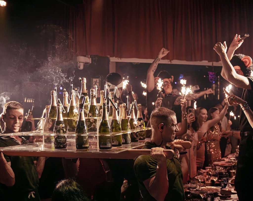 lio ibiza bottle menu